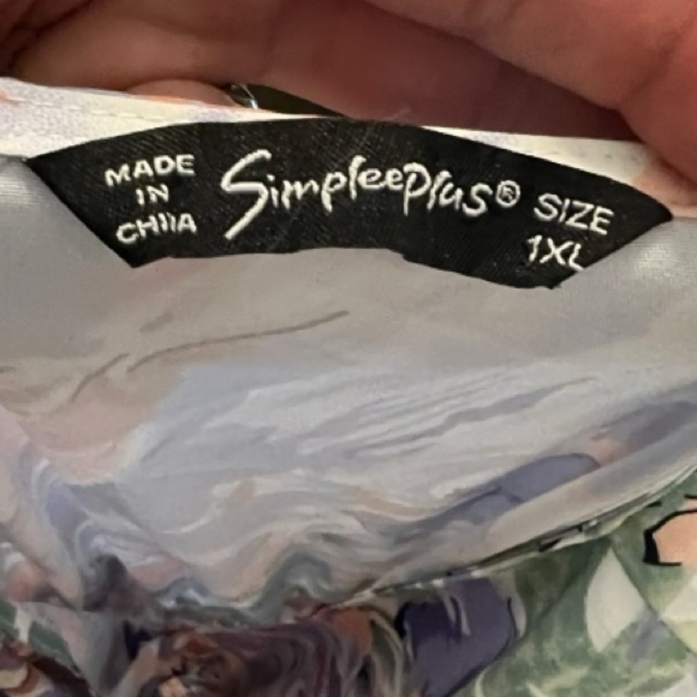 Simplee Plus Dress - Picture 6 of 7